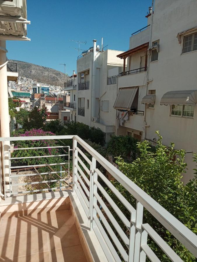 Metro-Central Beachside Apartment Athens Exterior photo