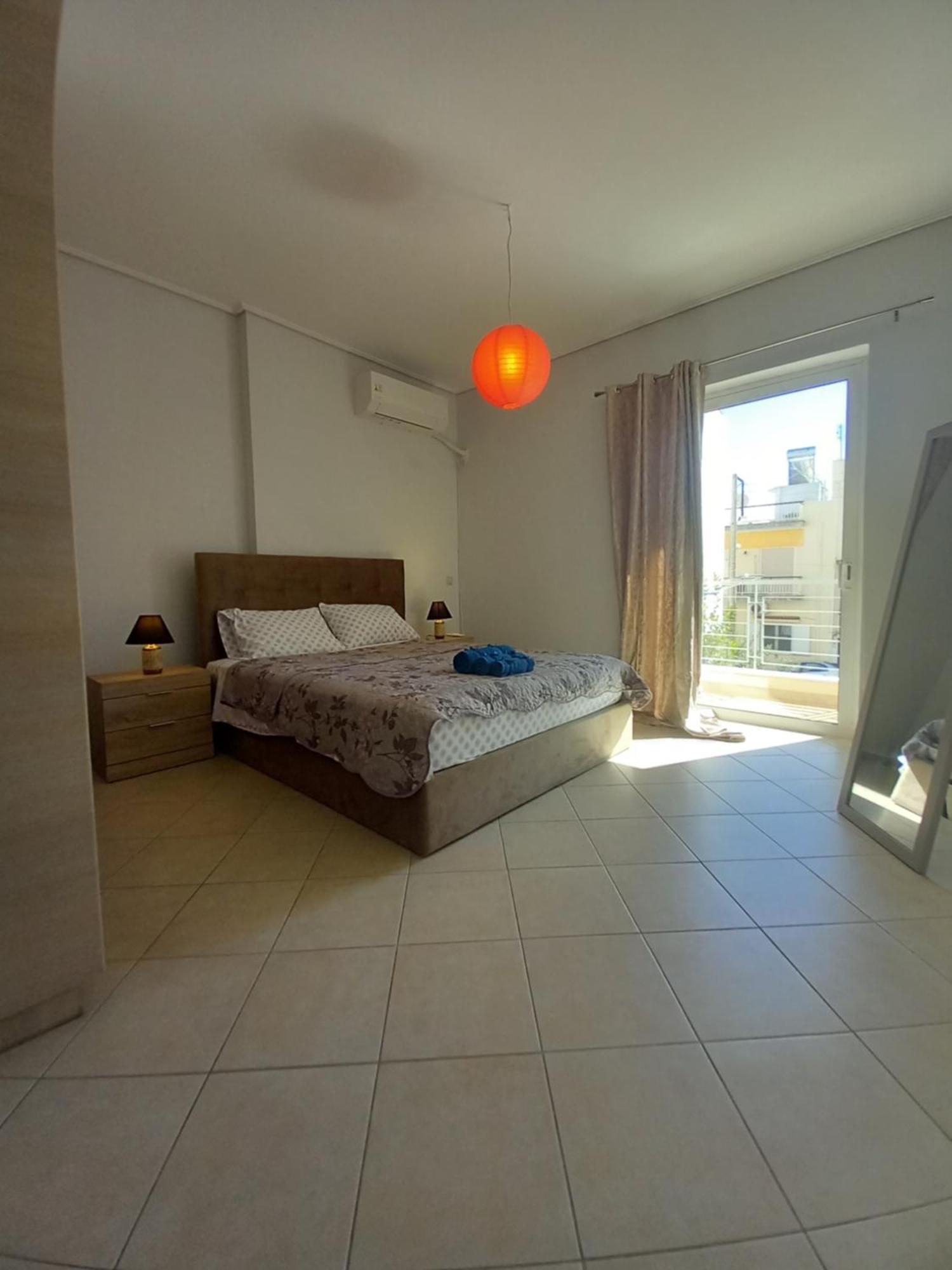 Metro-Central Beachside Apartment Athens Exterior photo